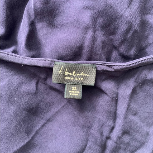 Aritzia Babaton 100% silk purple top size XS - Picture 5 of 7